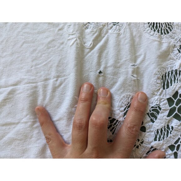 Antique Battenberg table cloth 56x75" (AS IS), Tape Lace Bridal breakfast table - Picture 4 of 10